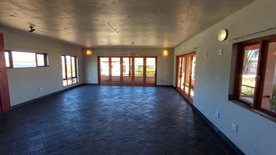 3 Bedroom Property for Sale in Kosmos Ridge North West